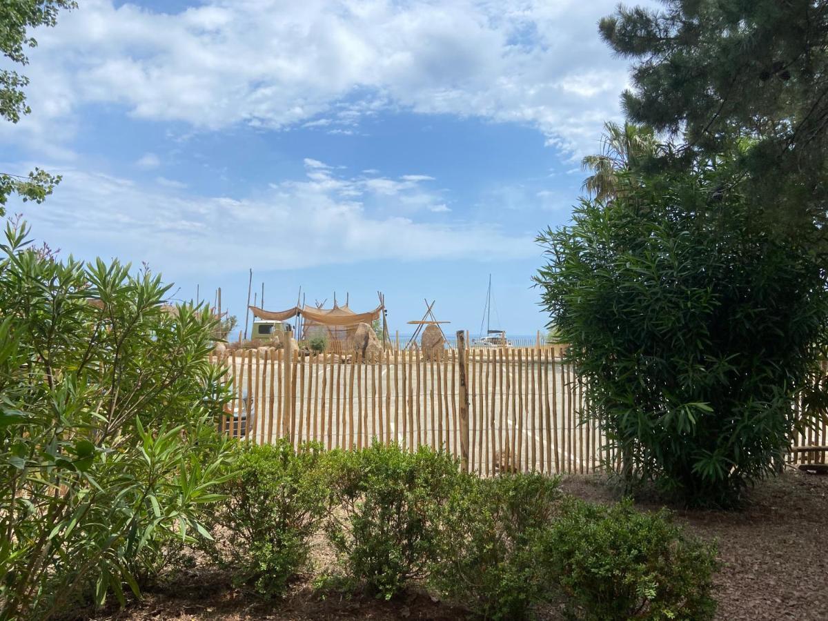 Les Lodges De La Plage U Dragulinu Sari-Solenzara Esterno foto