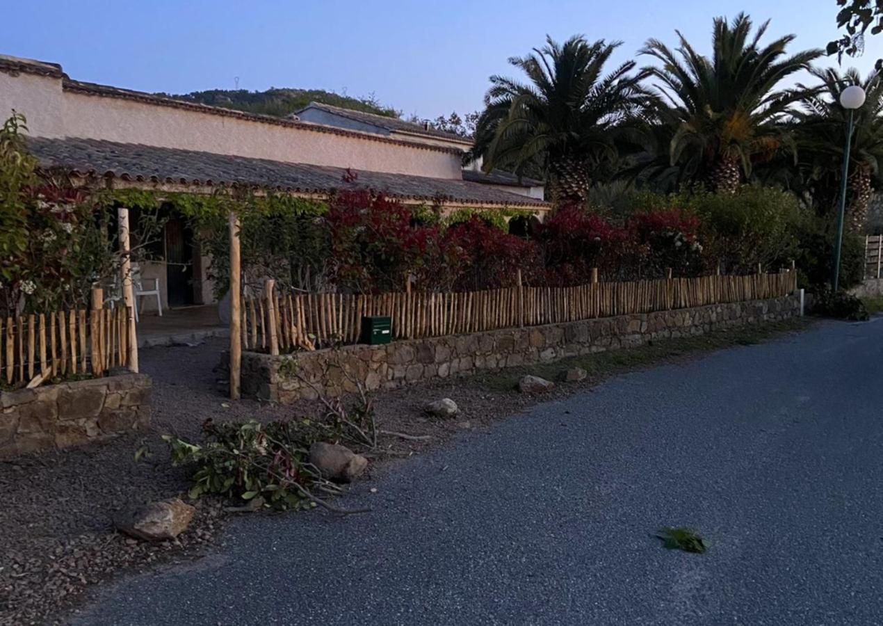 Les Lodges De La Plage U Dragulinu Sari-Solenzara Esterno foto