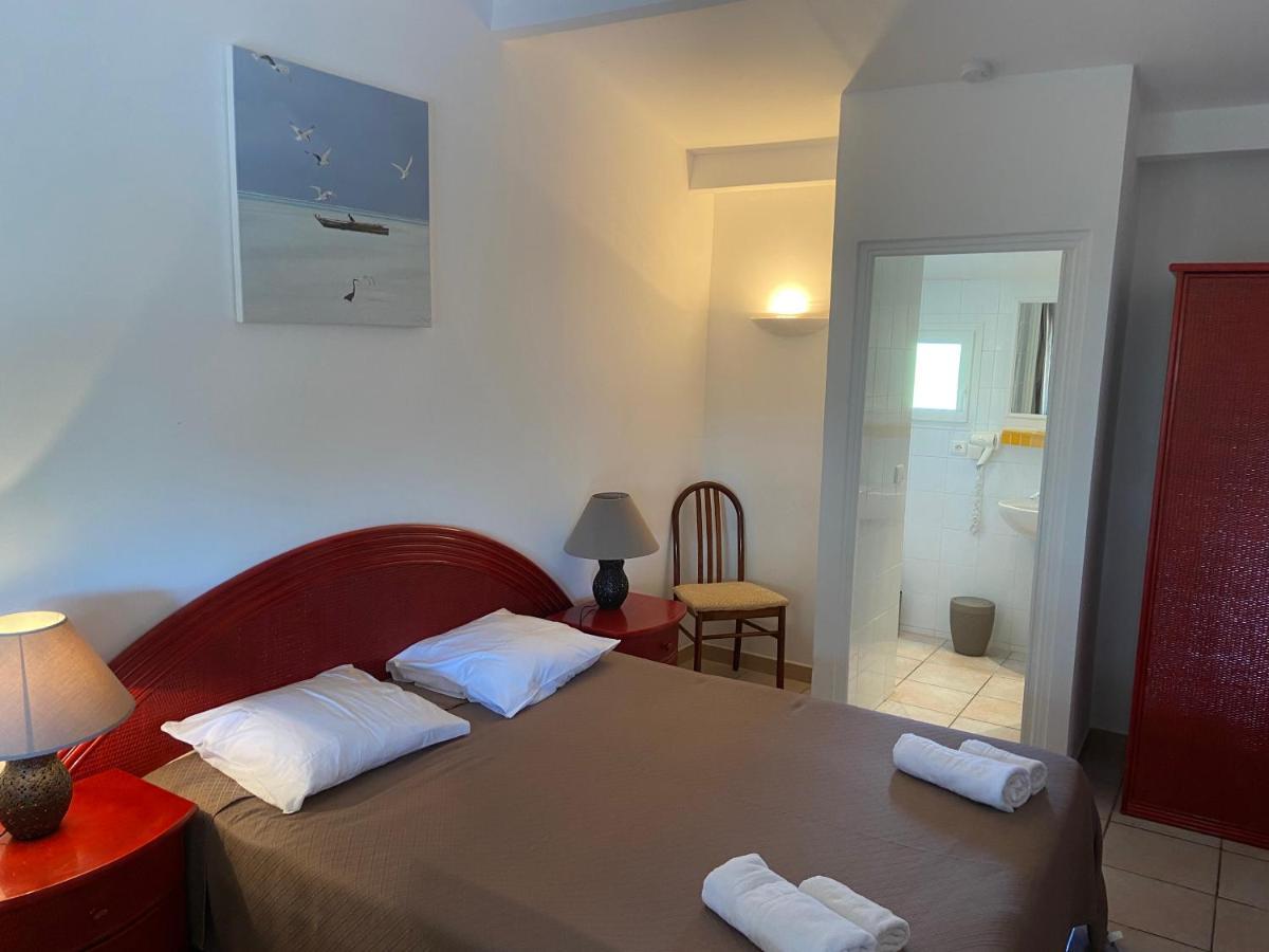 Les Lodges De La Plage U Dragulinu Sari-Solenzara Esterno foto