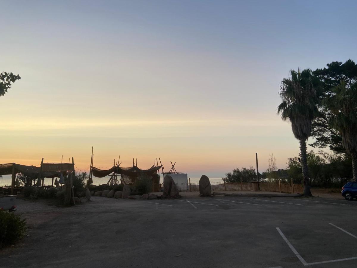 Les Lodges De La Plage U Dragulinu Sari-Solenzara Esterno foto